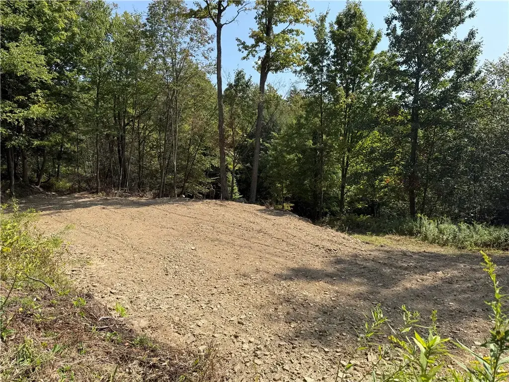 Alma Hill Road, Alma
