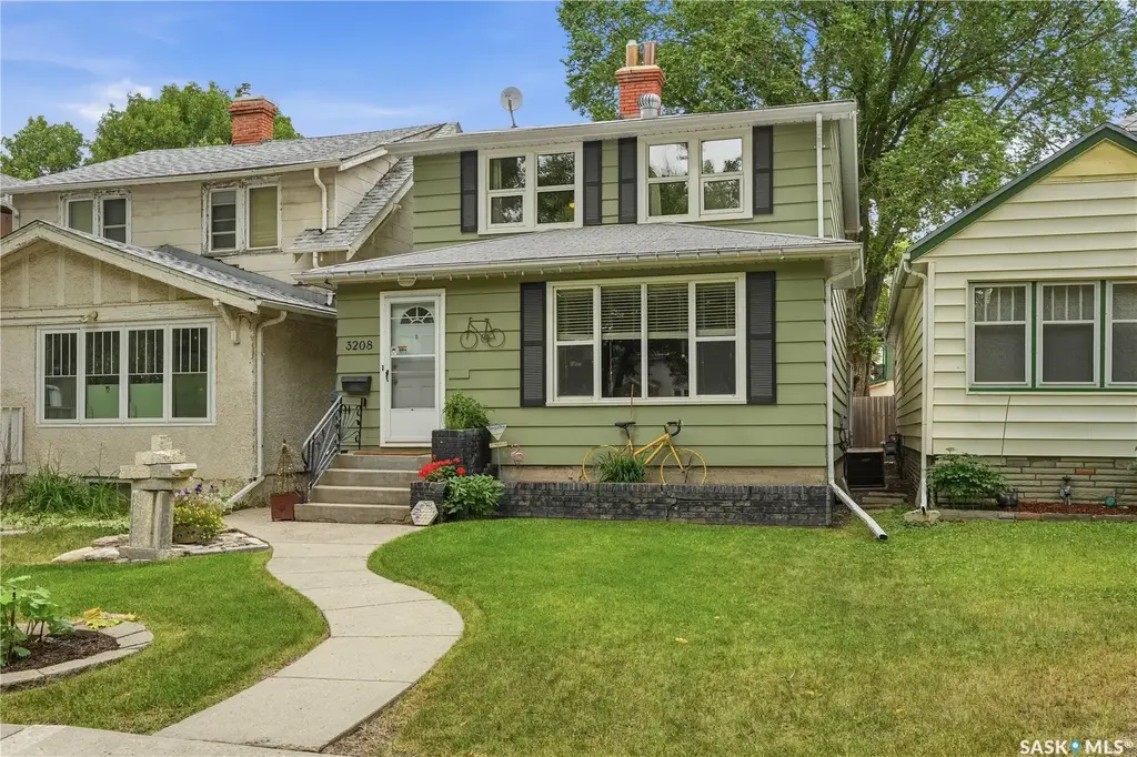 3208 Victoria Avenue, Regina