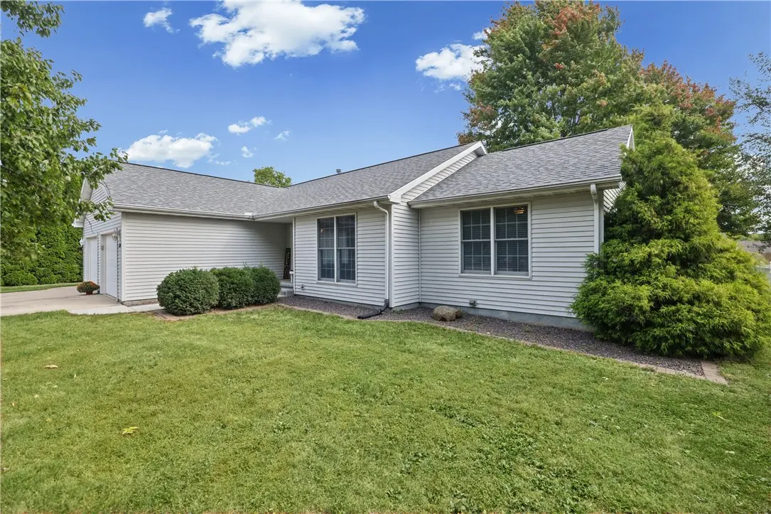 1304 S Patterson Road, Sullivan