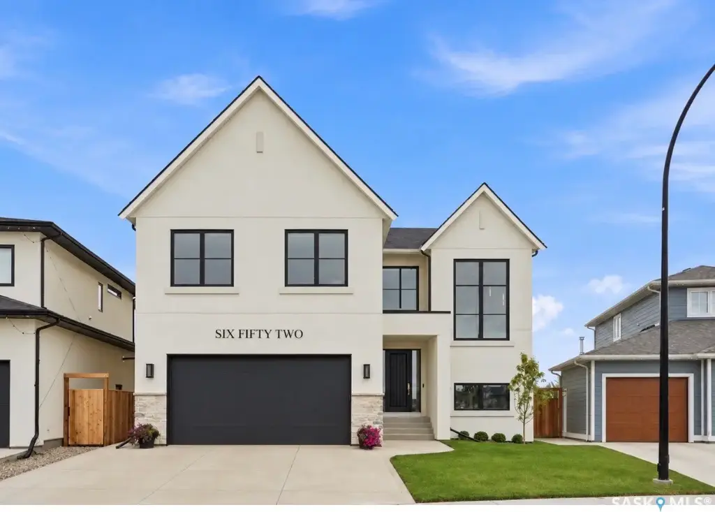 652 Pepper Bend, Saskatoon