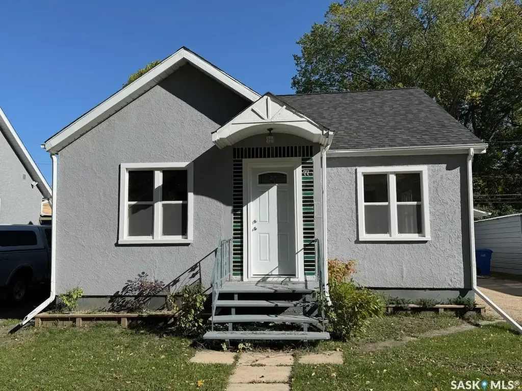 77 Fourth Avenue N, Yorkton