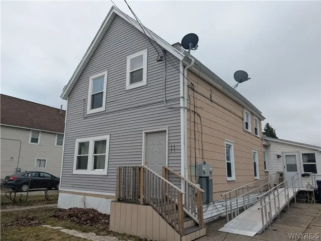 11 Pembina Street, Buffalo