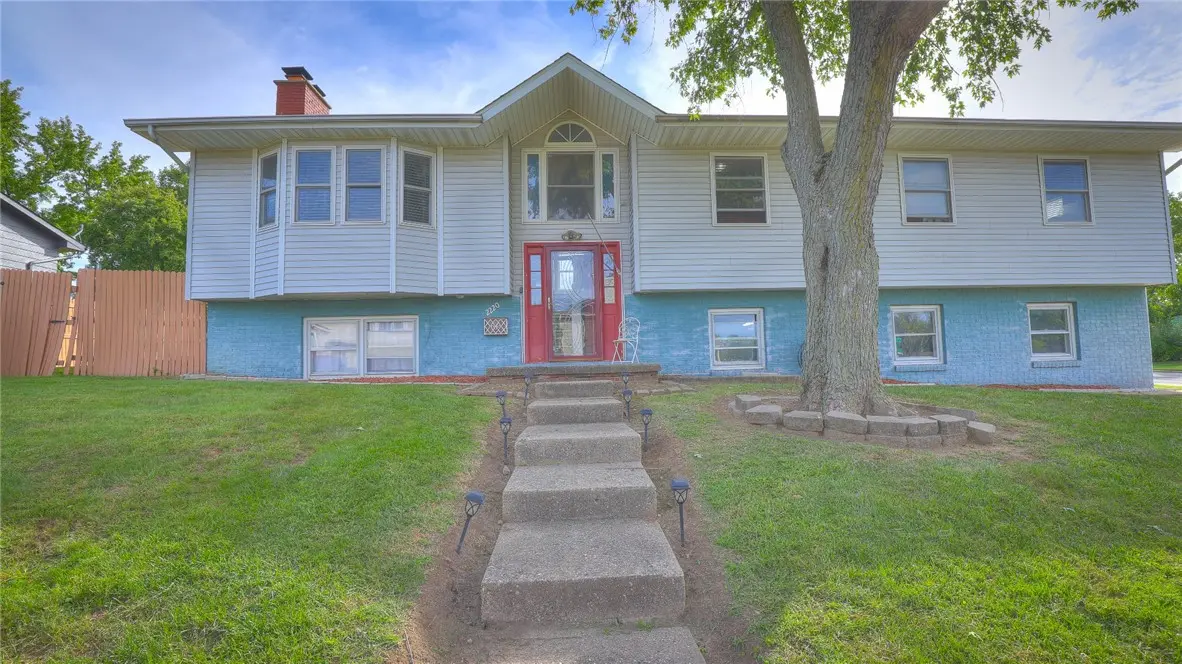 2220 N Longwood Drive, Decatur