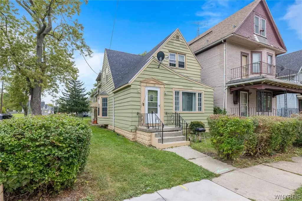 93 East Parade, Buffalo