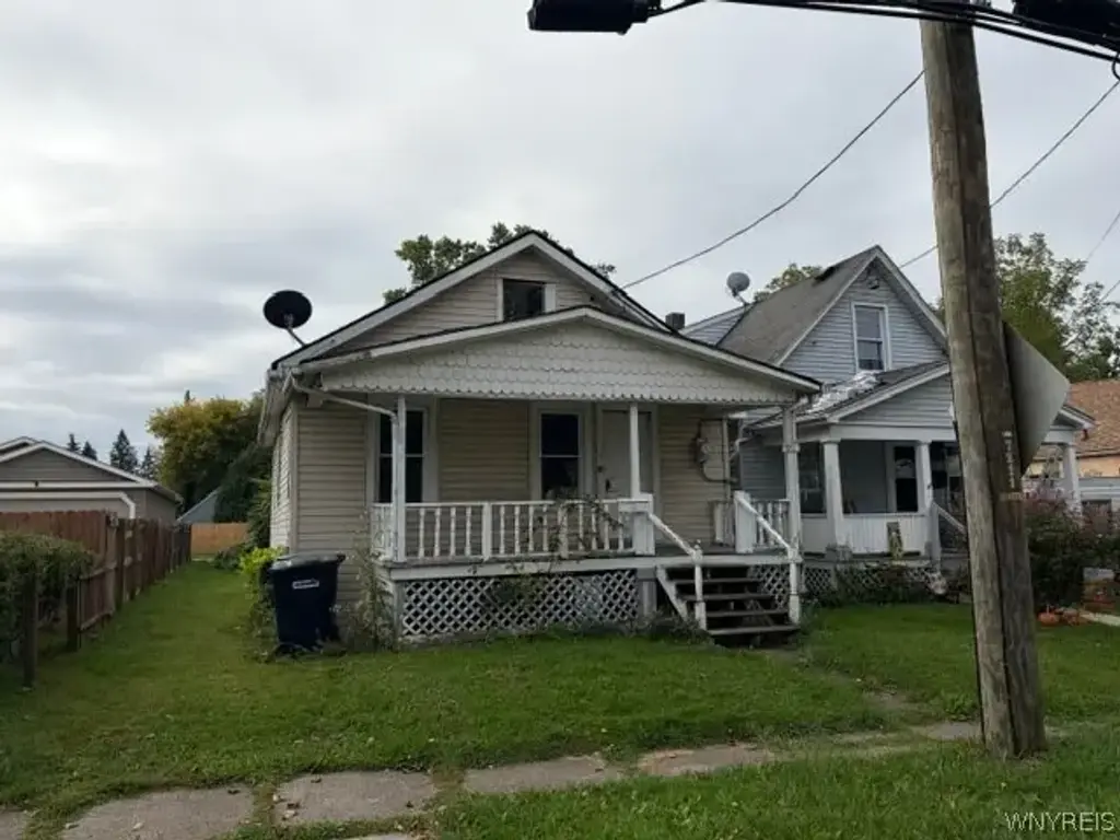 7211 Stephenson Avenue, Niagara Falls