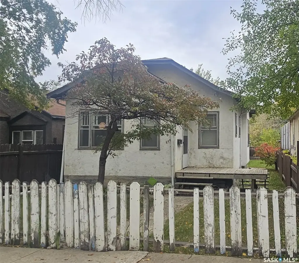 114 N Avenue S, Saskatoon