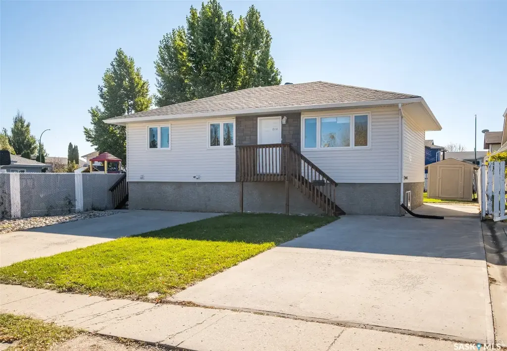 211 31st Street E, Prince Albert