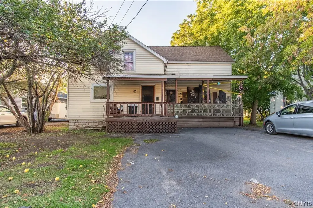 711 Leray Street, Watertown City