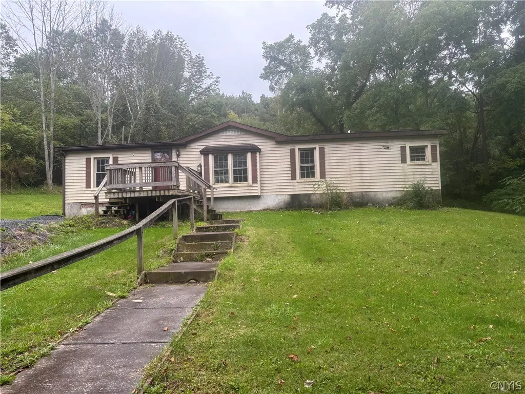 Photo of Listing #S1715244