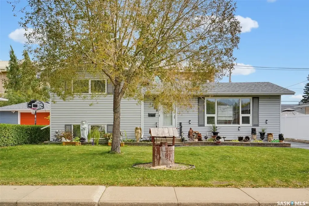 1108 Tiffin Crescent, Saskatoon