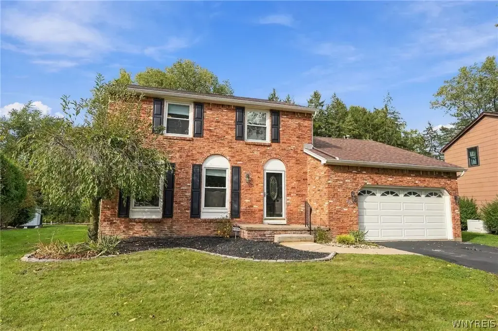 38 Shady Grove Drive, Amherst