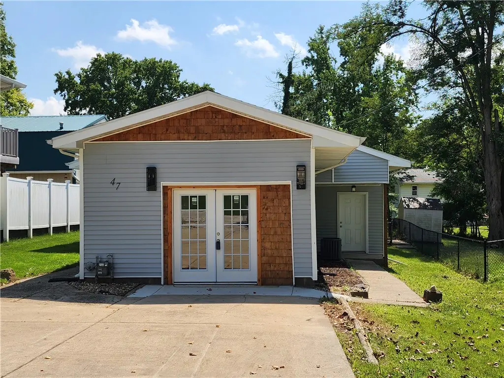 47 Oak Ridge Drive, Decatur
