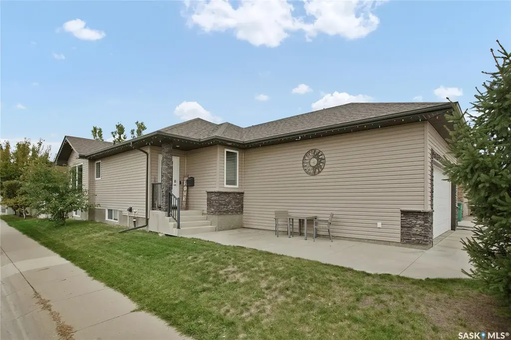 634 Allwood Manor, Saskatoon