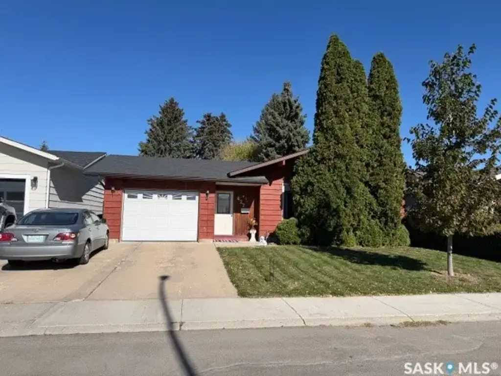 422 Manning Lane, Saskatoon