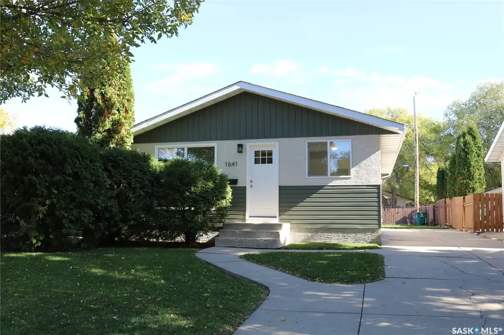 1641 Thompson Avenue, Saskatoon