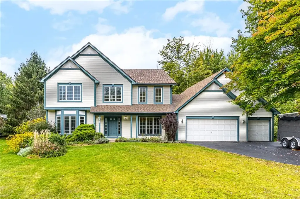 1250 Conifer Cove Lane, Webster
