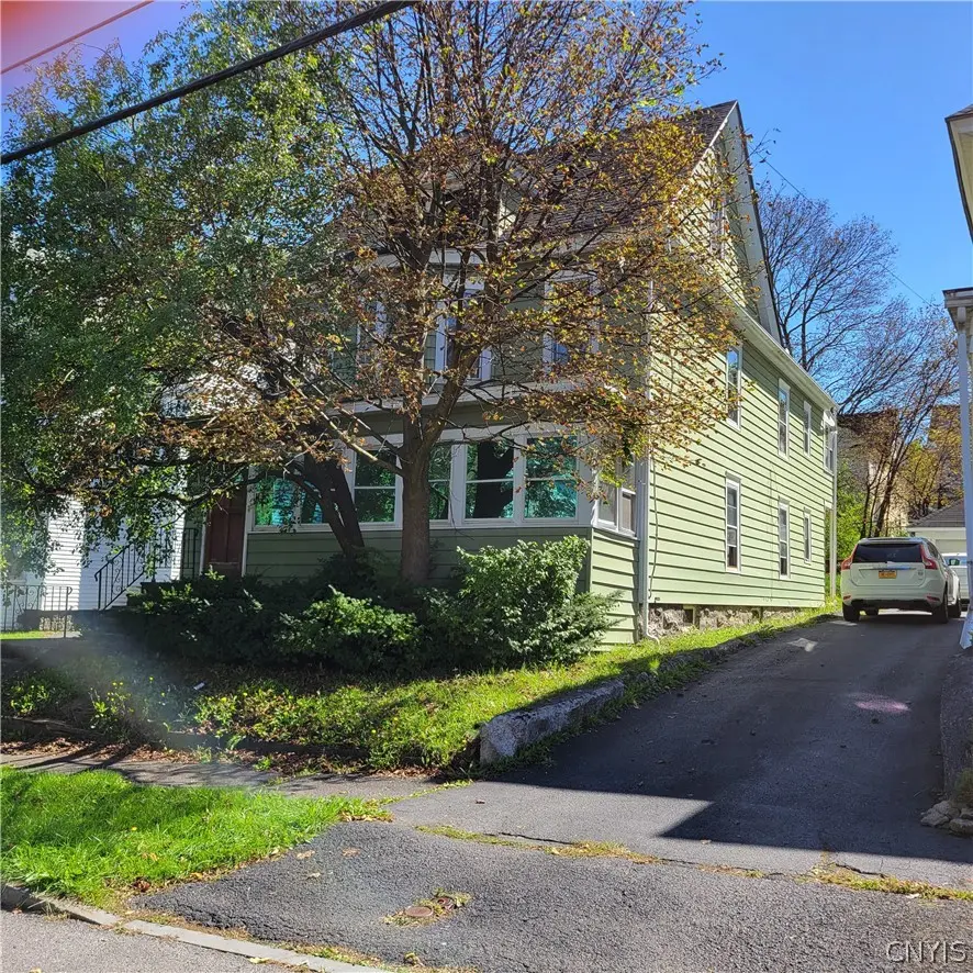 Photo of Listing #S1719914