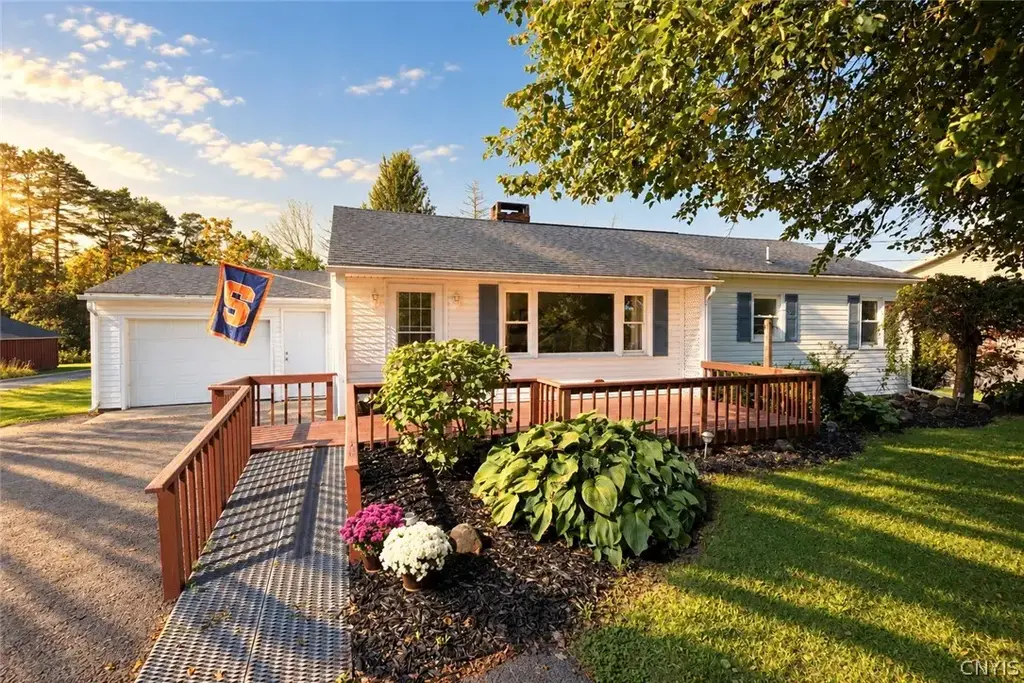 3777 Highland Avenue, Skaneateles