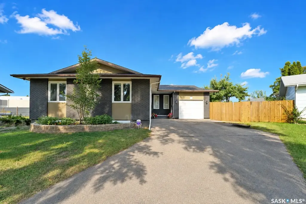 19 Barr Place, Saskatoon