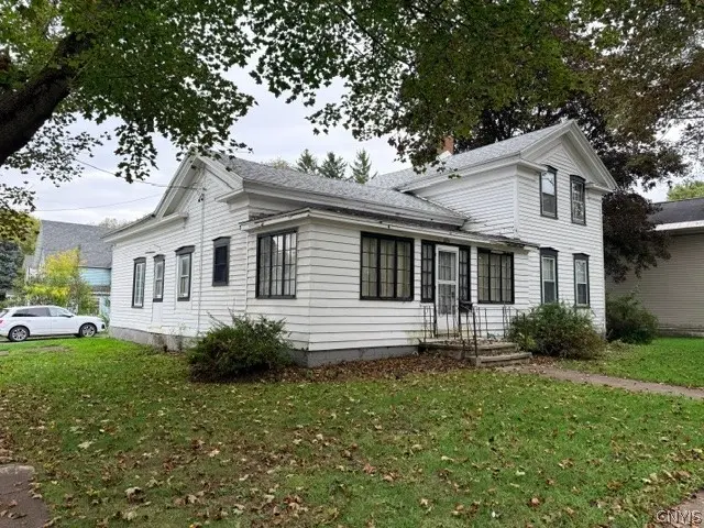 Photo of Listing #S1715613