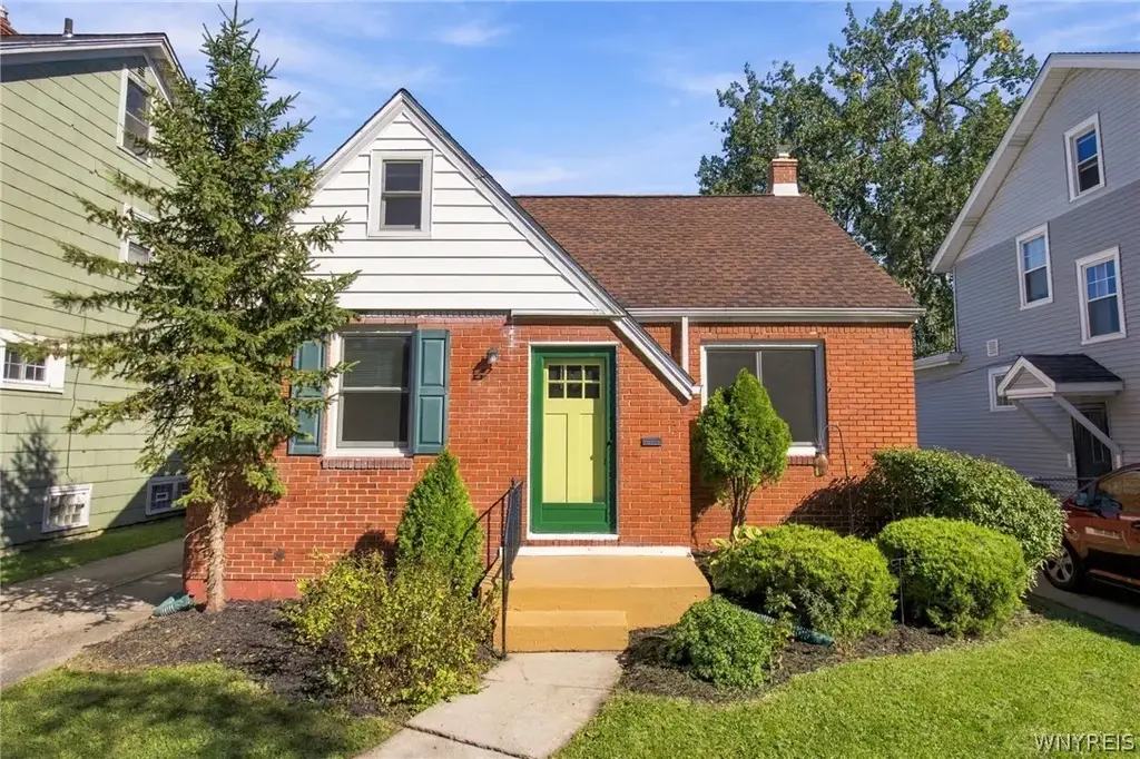 686 Mount Vernon Road, Cheektowaga