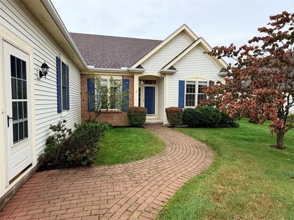 1089 S Creek Drive, Webster