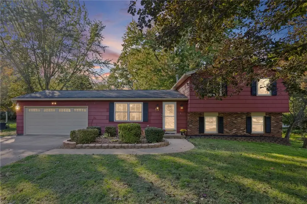 647 Drake Road, Hamlin