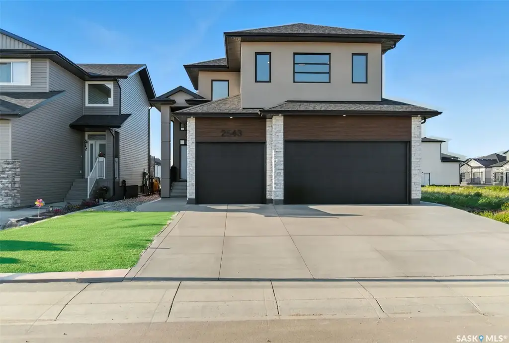 2543 Rosewood Drive, Saskatoon