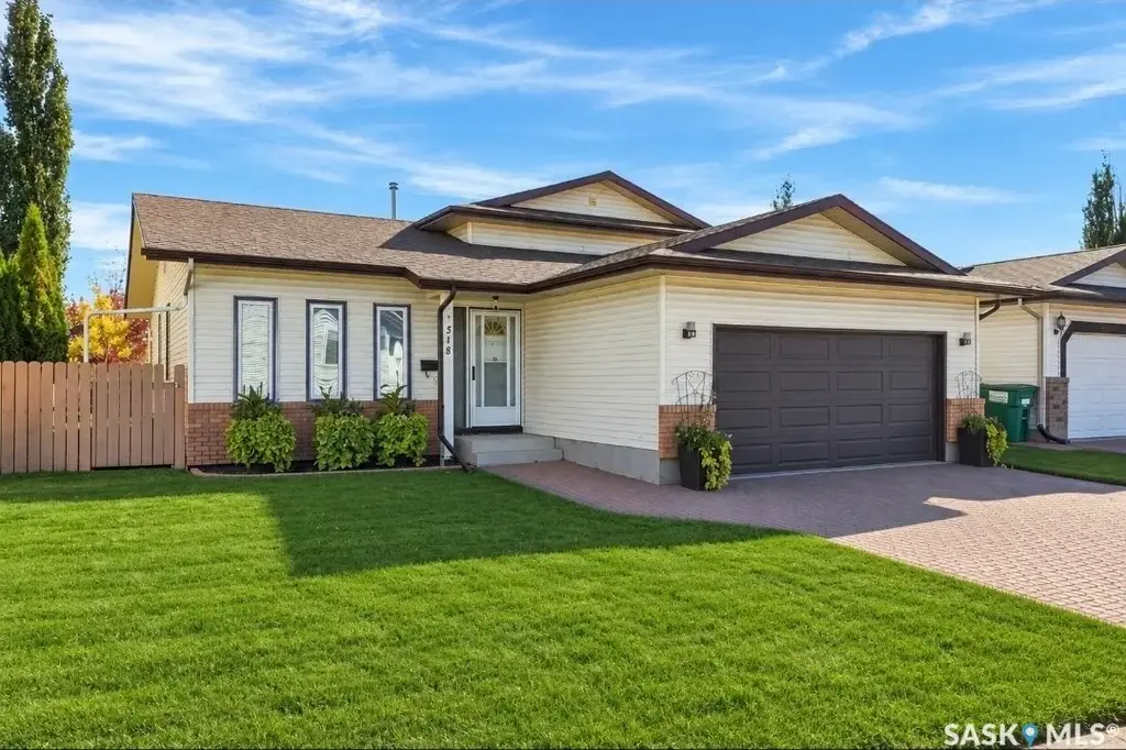 518 Bronson Crescent, Saskatoon