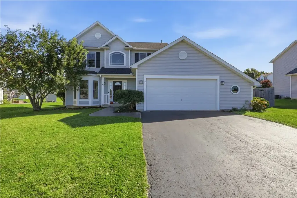 7 Bracknell Circle, Henrietta