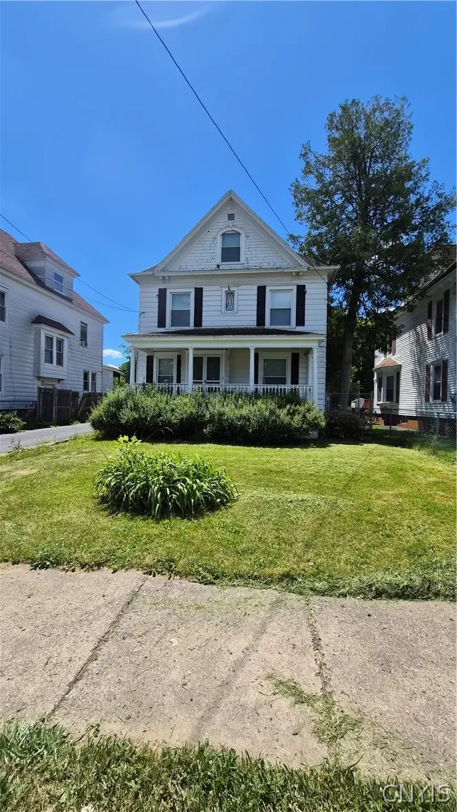 Photo of Listing #S1720548