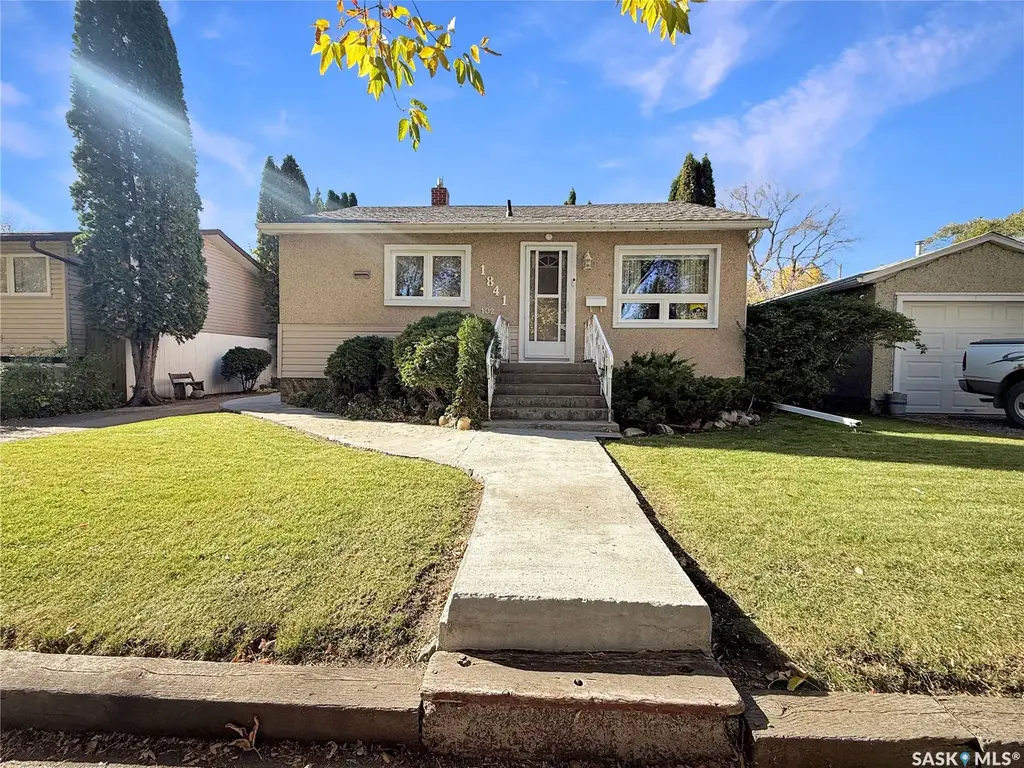 1841 102nd Street, North Battleford