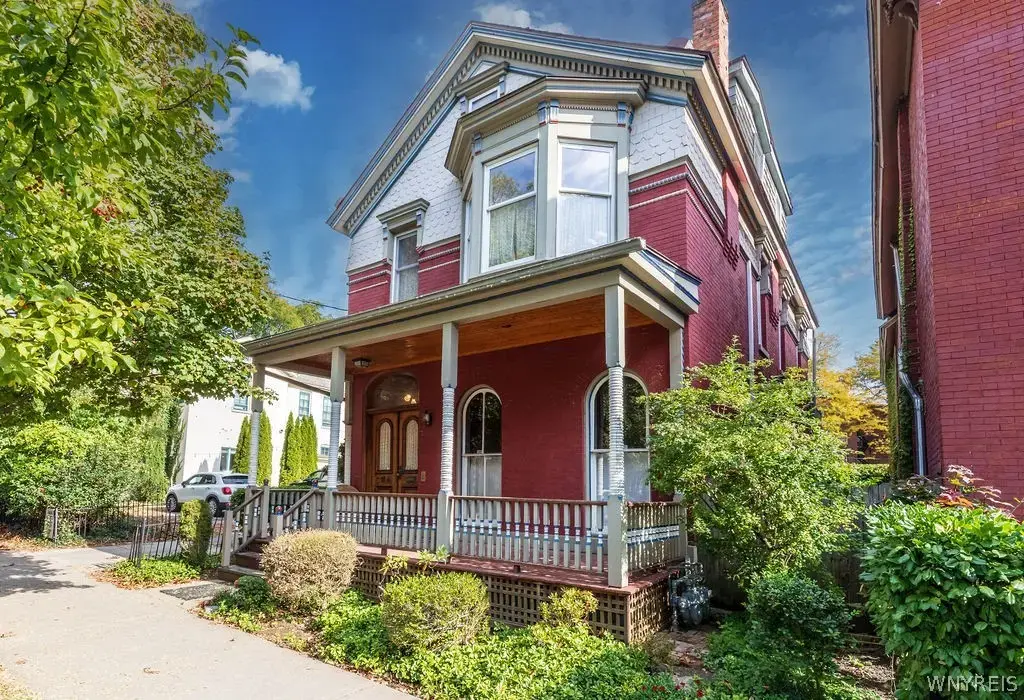 17 Whitney Place, Buffalo