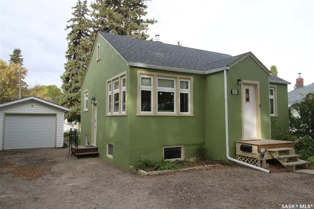 1015 H Avenue N, Saskatoon