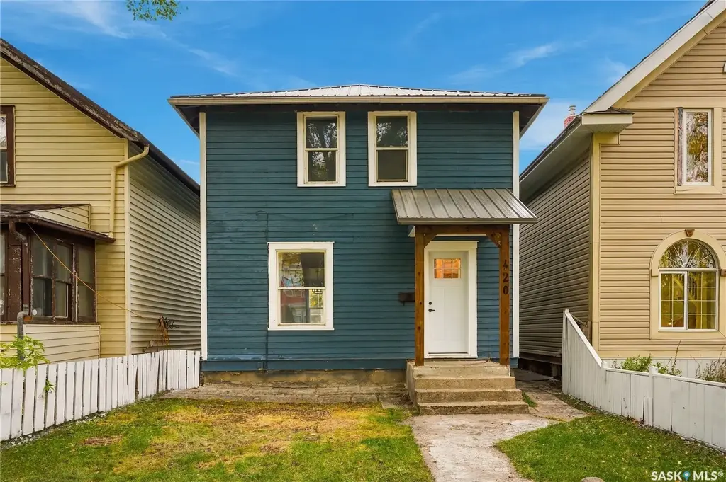 420 J Avenue N, Saskatoon