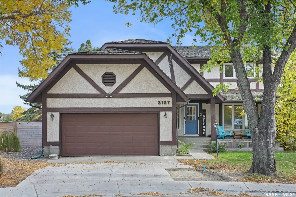 2127 Cunning Crescent E, Regina