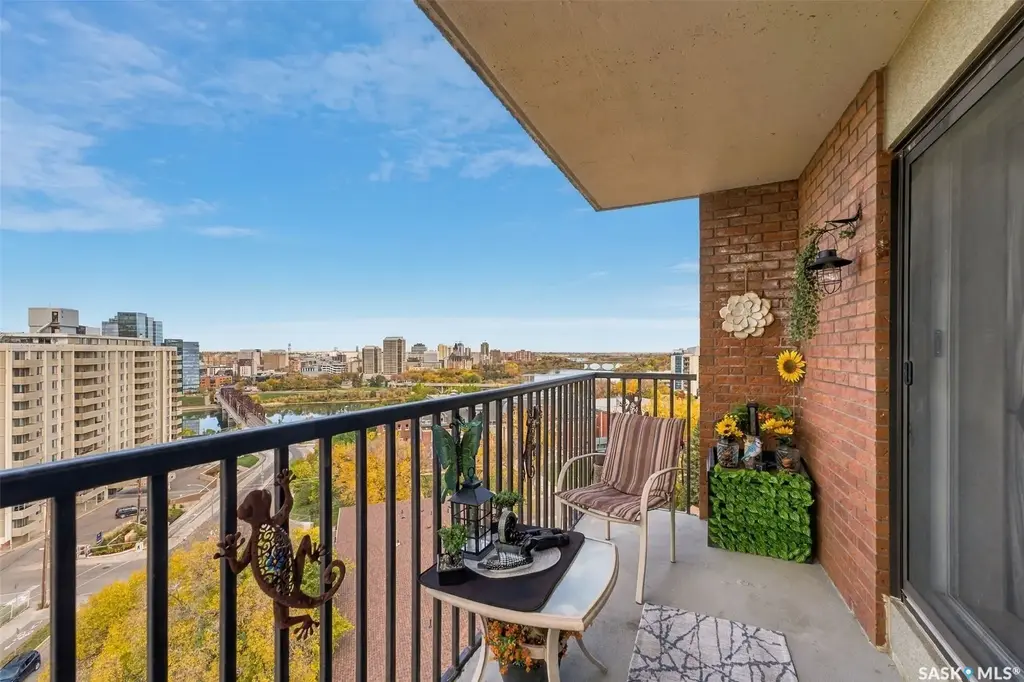 717 Victoria Avenue 1005, Saskatoon