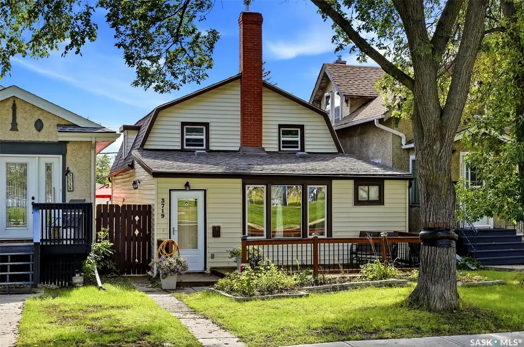 3719 Victoria Avenue, Regina
