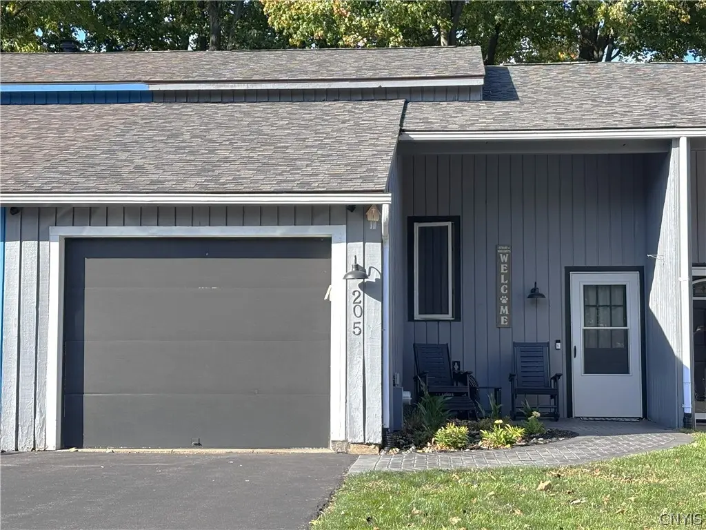 Photo of Listing #S1719979