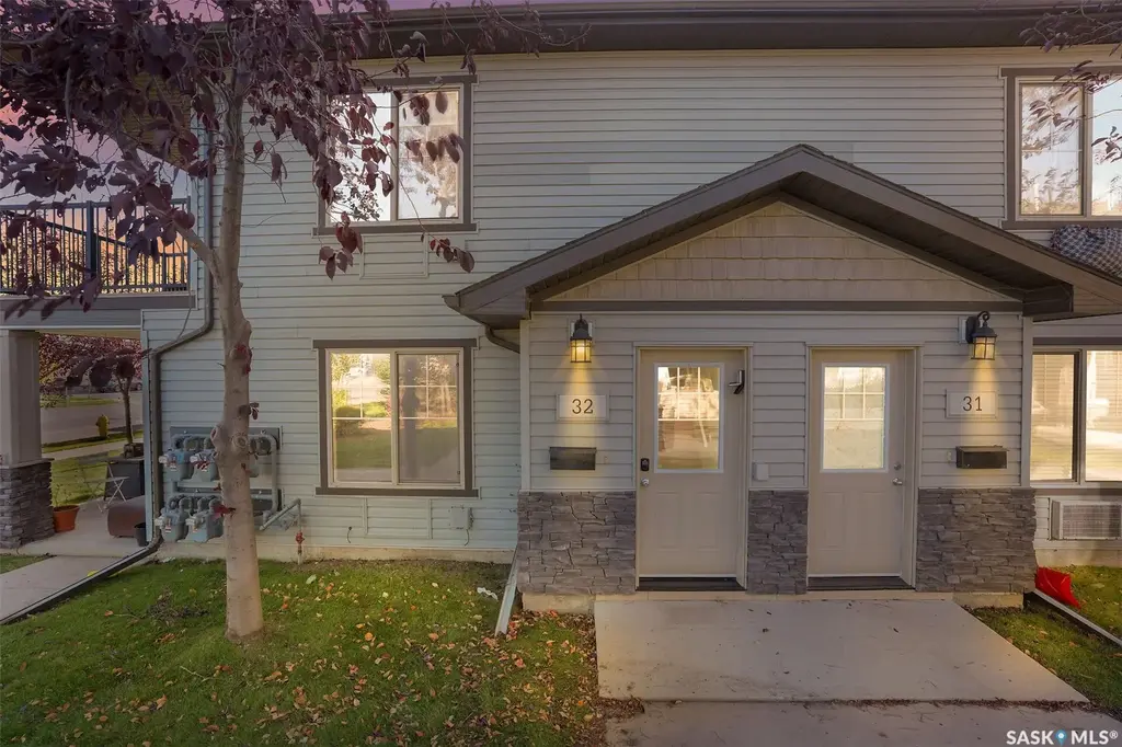 5019 James Hill Road 32, Regina