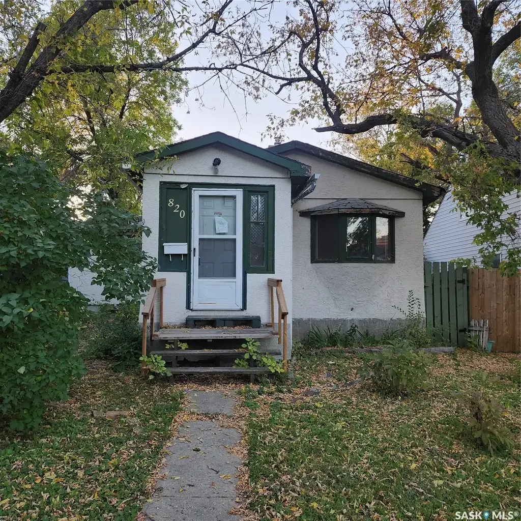 820 Retallack Street, Regina
