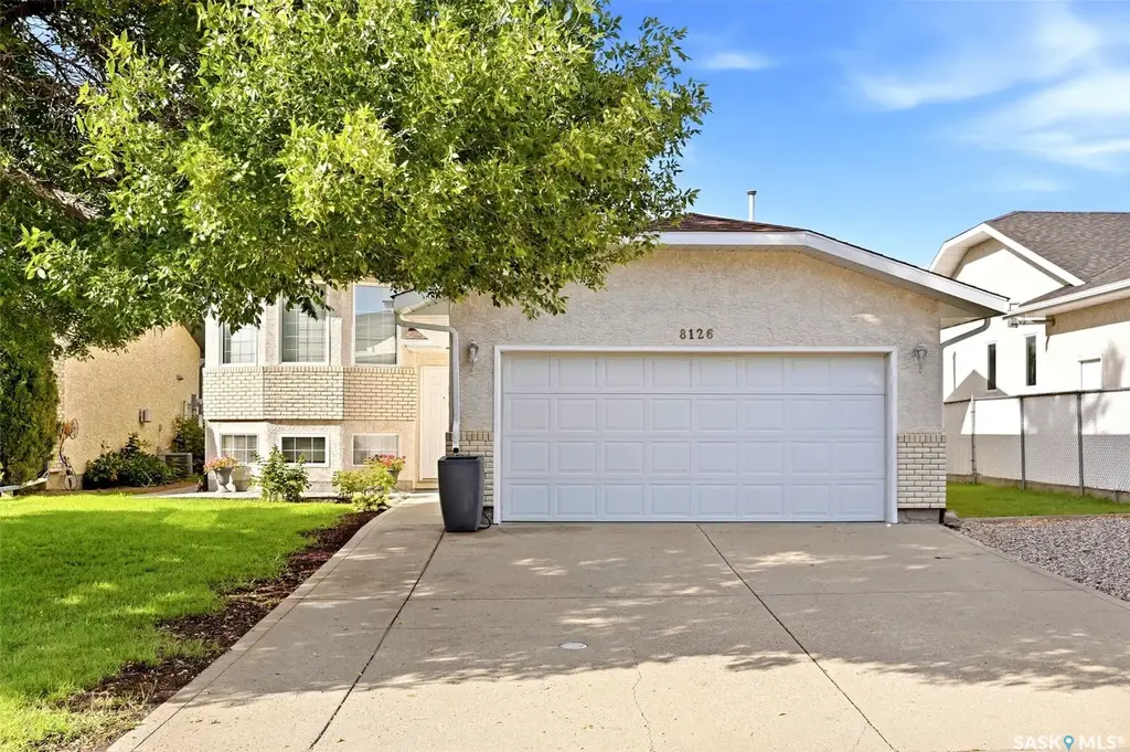 8126 Sherwood Drive, Regina