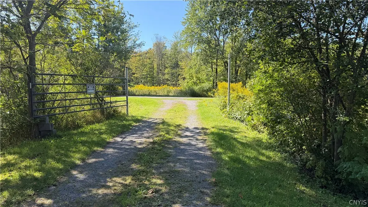Photo of Listing #S1720789