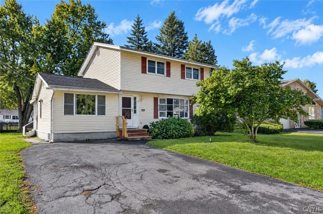 Photo of Listing #S1721576