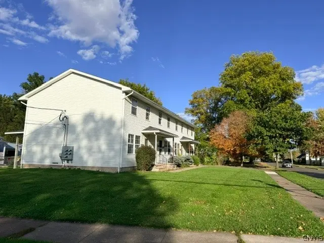 Photo of Listing #S1721629