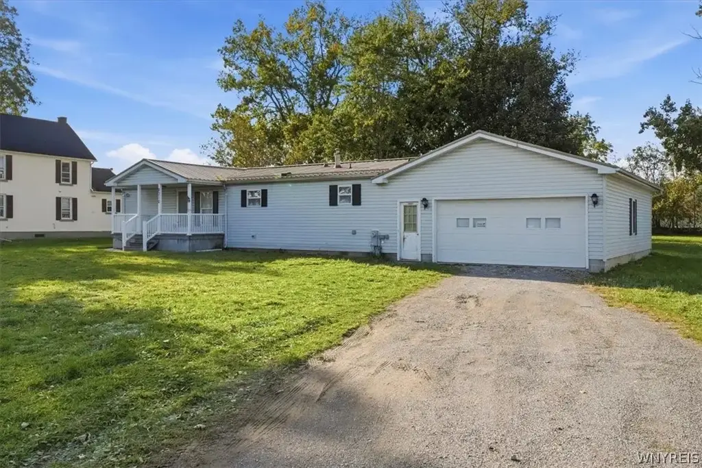 8310 Park Road, Batavia