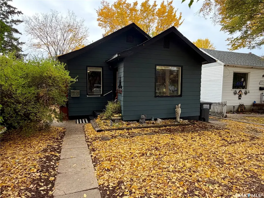 431 L Avenue N, Saskatoon