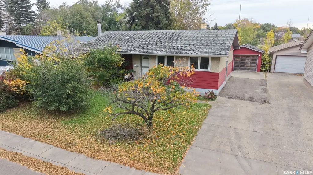 2943 Lacon Street, Regina