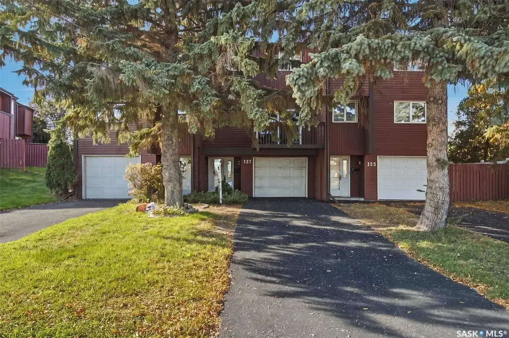 127 Lockwood Road, Regina