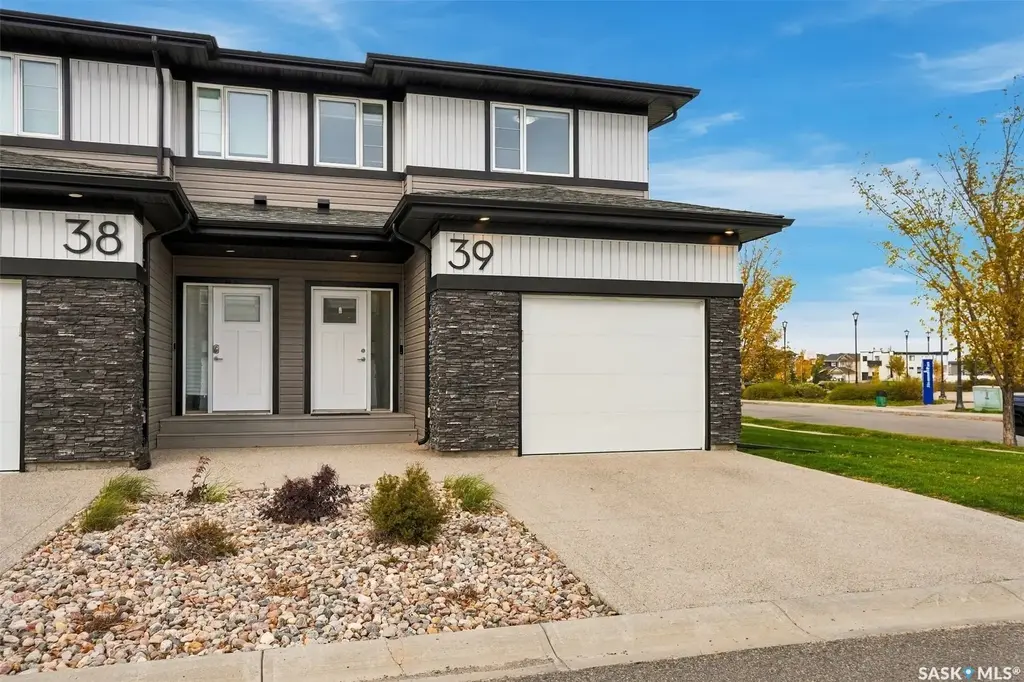 5301 Beacon Drive 39, Regina